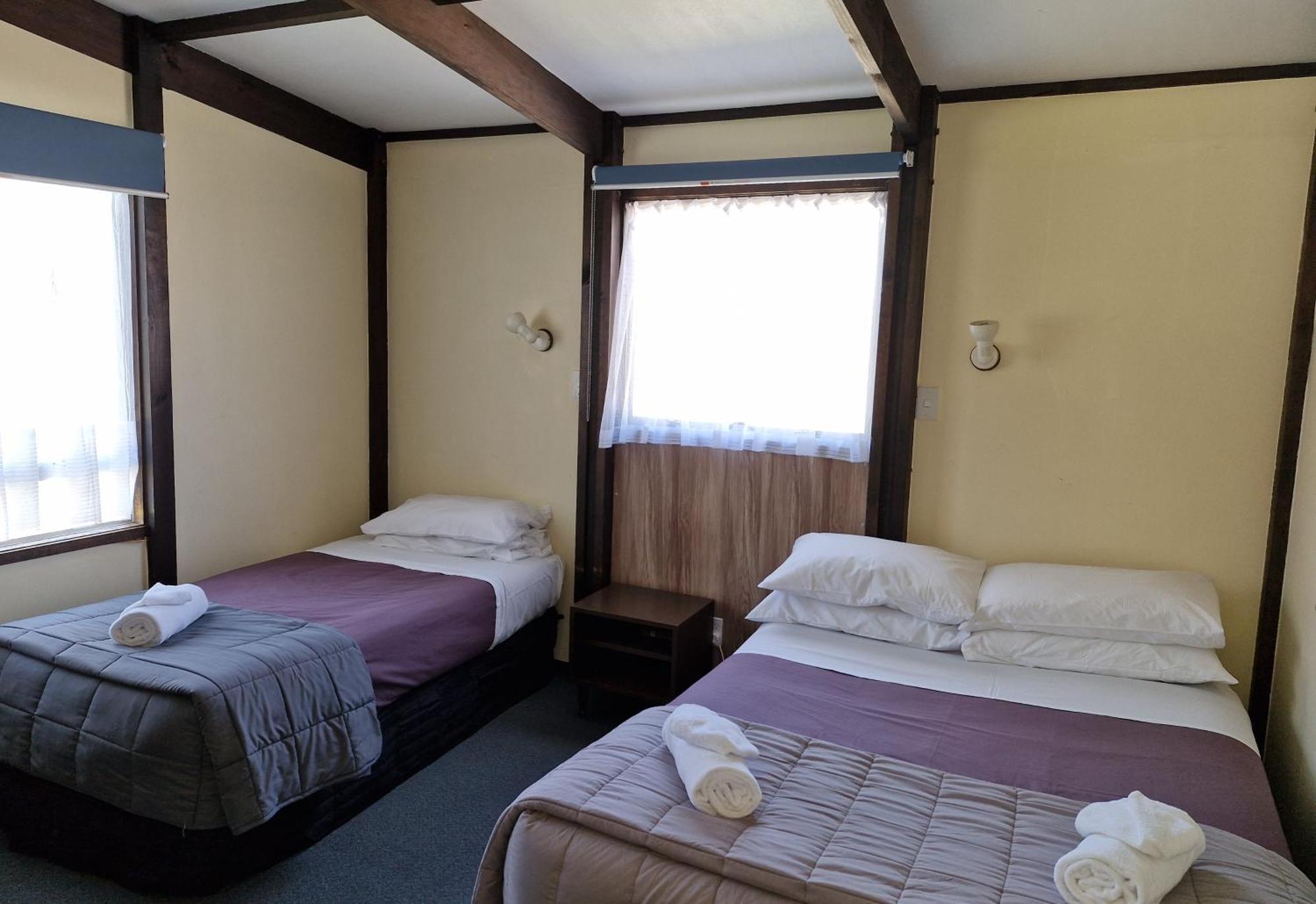 Tokaanu Lodge Motel Turangi Exterior photo